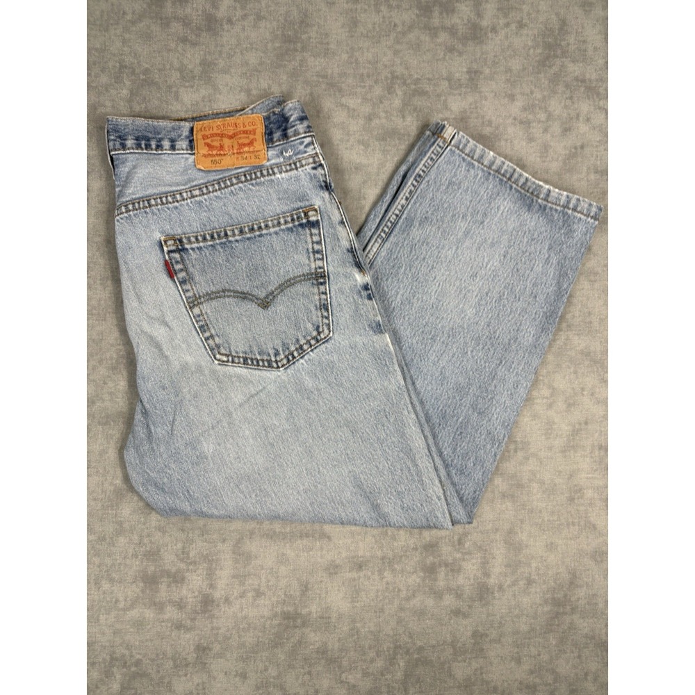 Levi's 550 Jeans Mens 34x32 Actual 32x27 Light Wash Distressed Altered Hem